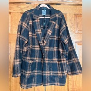 Sky Plus Plaid Women's Jacket/Blazer in Black and Tan